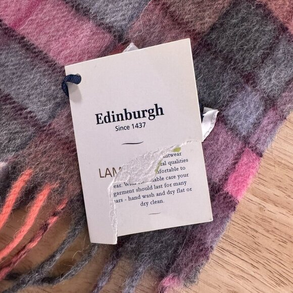Edinburgh Scarf Lambswool Tartan Plaid Check Coral Grey NWT MC-79 - Picture 9 of 10